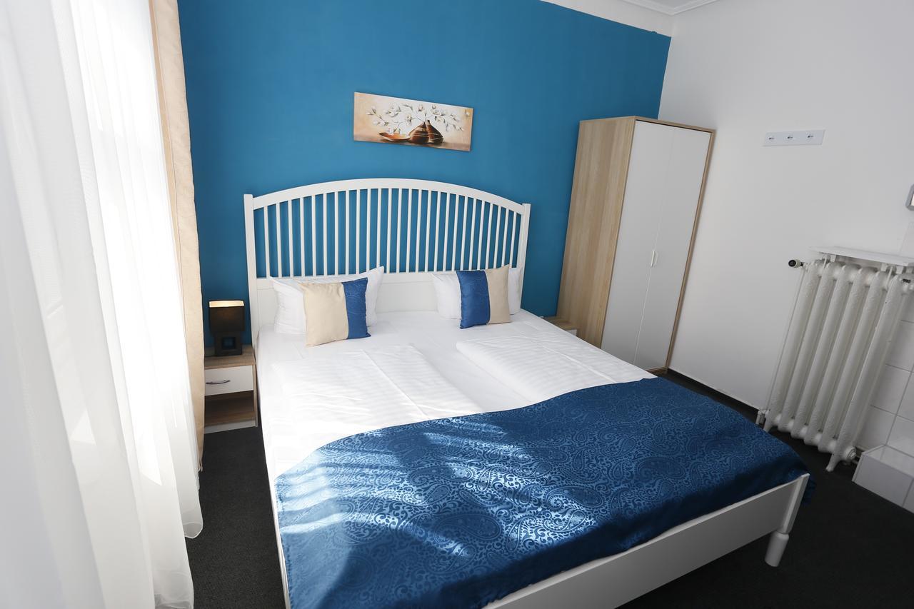 Double Room with Private External Bathroom