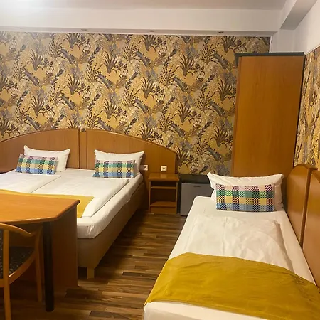 Hotel Condor-2